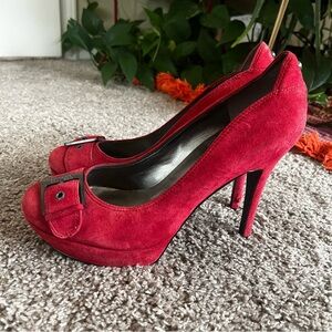 Guess Red Suede Vintage Heels SZ9